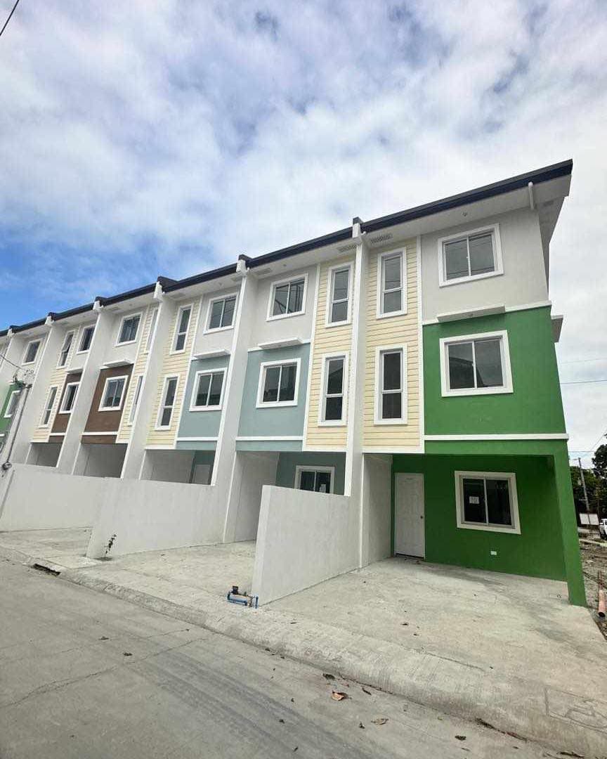 3-Storey Townhouse